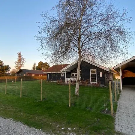 Дом отдыха Moderne Sommerhus, 8 Senge, 250 Mtr Til Sandstrand