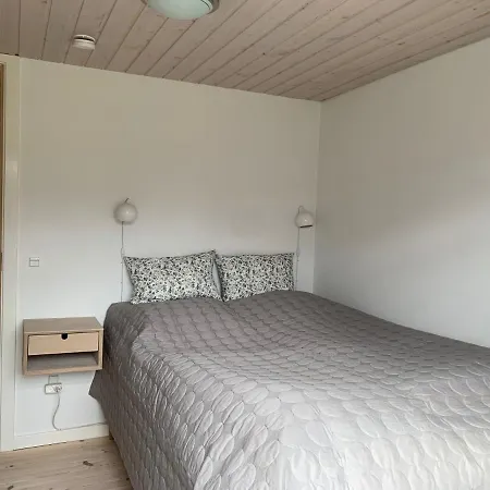 Moderne Sommerhus, 8 Senge, 250 Mtr Til Sandstrand