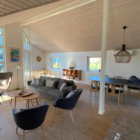 Moderne Sommerhus, 8 Senge, 250 Mtr Til Sandstrand * Слагельсе