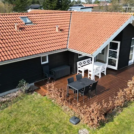 Moderne Sommerhus, 8 Senge, 250 Mtr Til Sandstrand Slagelse