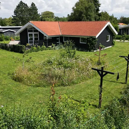 Moderne Sommerhus, 8 Senge, 250 Mtr Til Sandstrand *