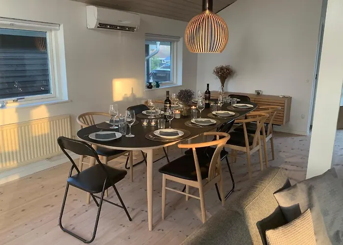 Moderne Sommerhus, 8 Senge, 250 Mtr Til Sandstrand 度假居