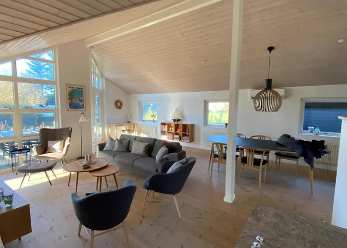 Moderne Sommerhus, 8 Senge, 250 Mtr Til Sandstrand * 斯莱格思