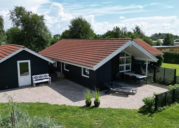 Moderne Sommerhus, 8 Senge, 250 Mtr Til Sandstrand 度假居